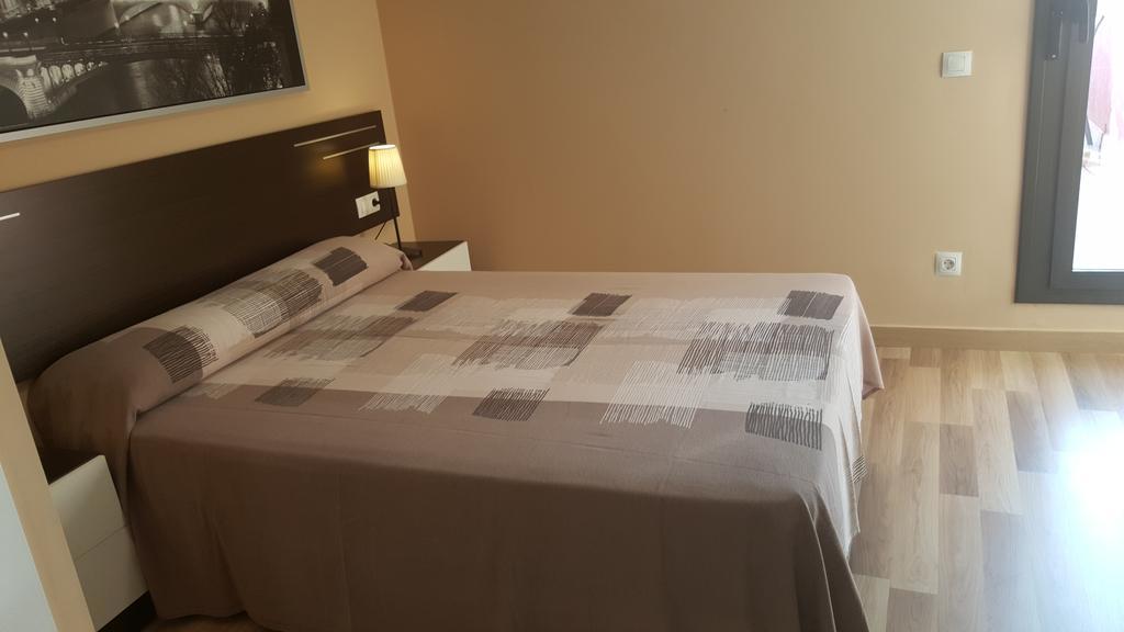 维拉弗兰卡宾纳戴斯 阿维尼达旅馆酒店 外观 照片