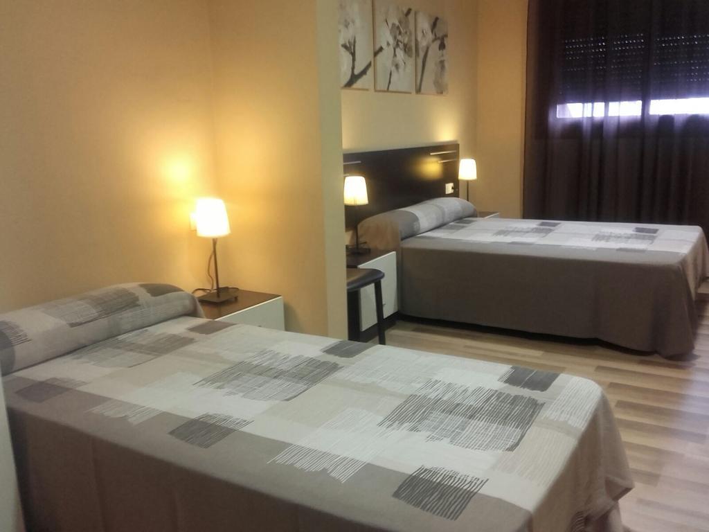 维拉弗兰卡宾纳戴斯 阿维尼达旅馆酒店 客房 照片